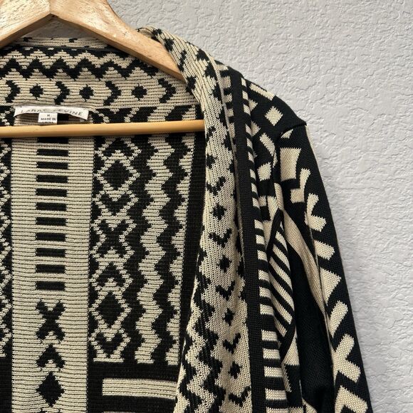 Black and White Geometric Cardigan, Open Front, Draped, Tribal Print, Aztec Boho - Picture 11 of 15